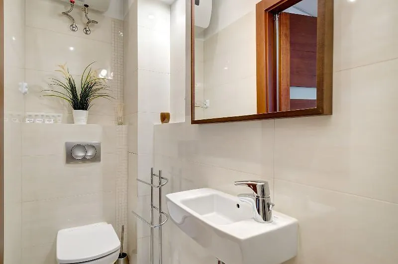 Dom & House Apartment Old Town Swietojanska 格但斯克 波兰